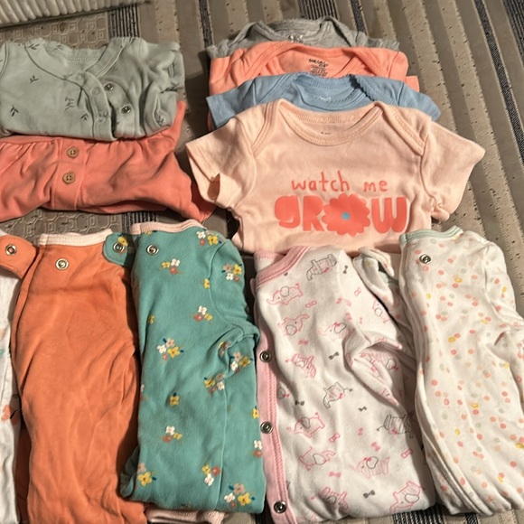Gently used and brand new baby clothes and diaper pack. - Picture 2 of 4